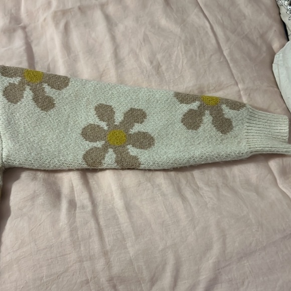 Industry Daisy Cardigan - Picture 6 of 8